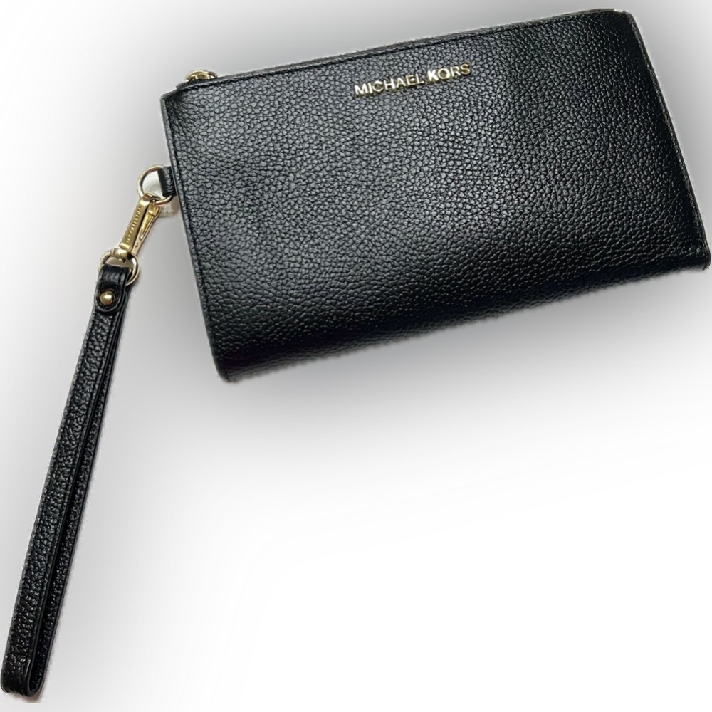 🌸Michael Kors Large Jet Set Travel Wristlet